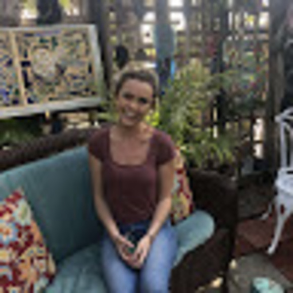 Meet your Posher, Theresa - Picture 1 of 1